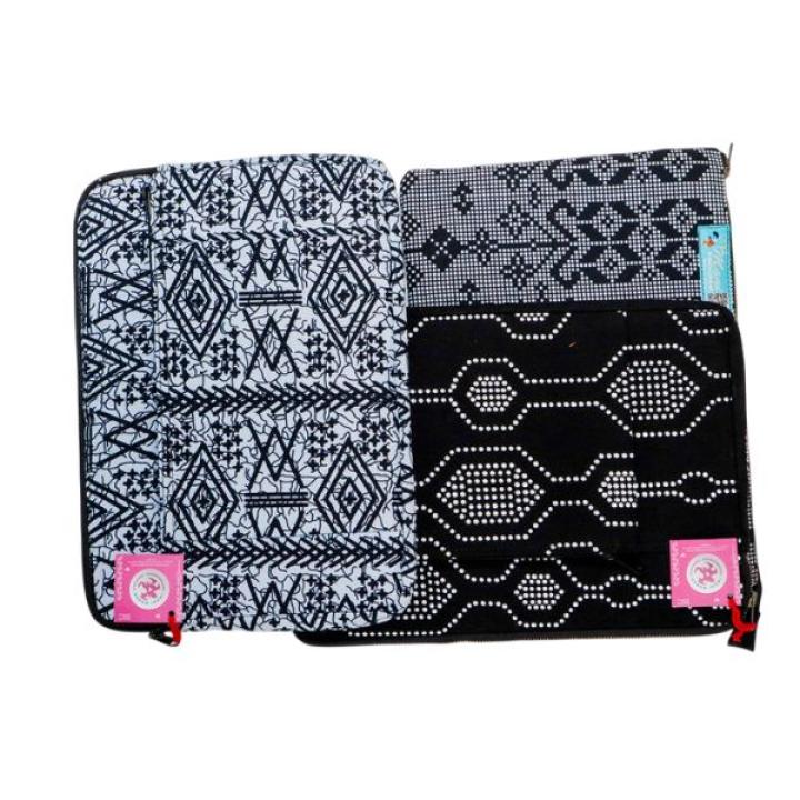 Laptop Bags – 15 Inch (Fabric & Leather)